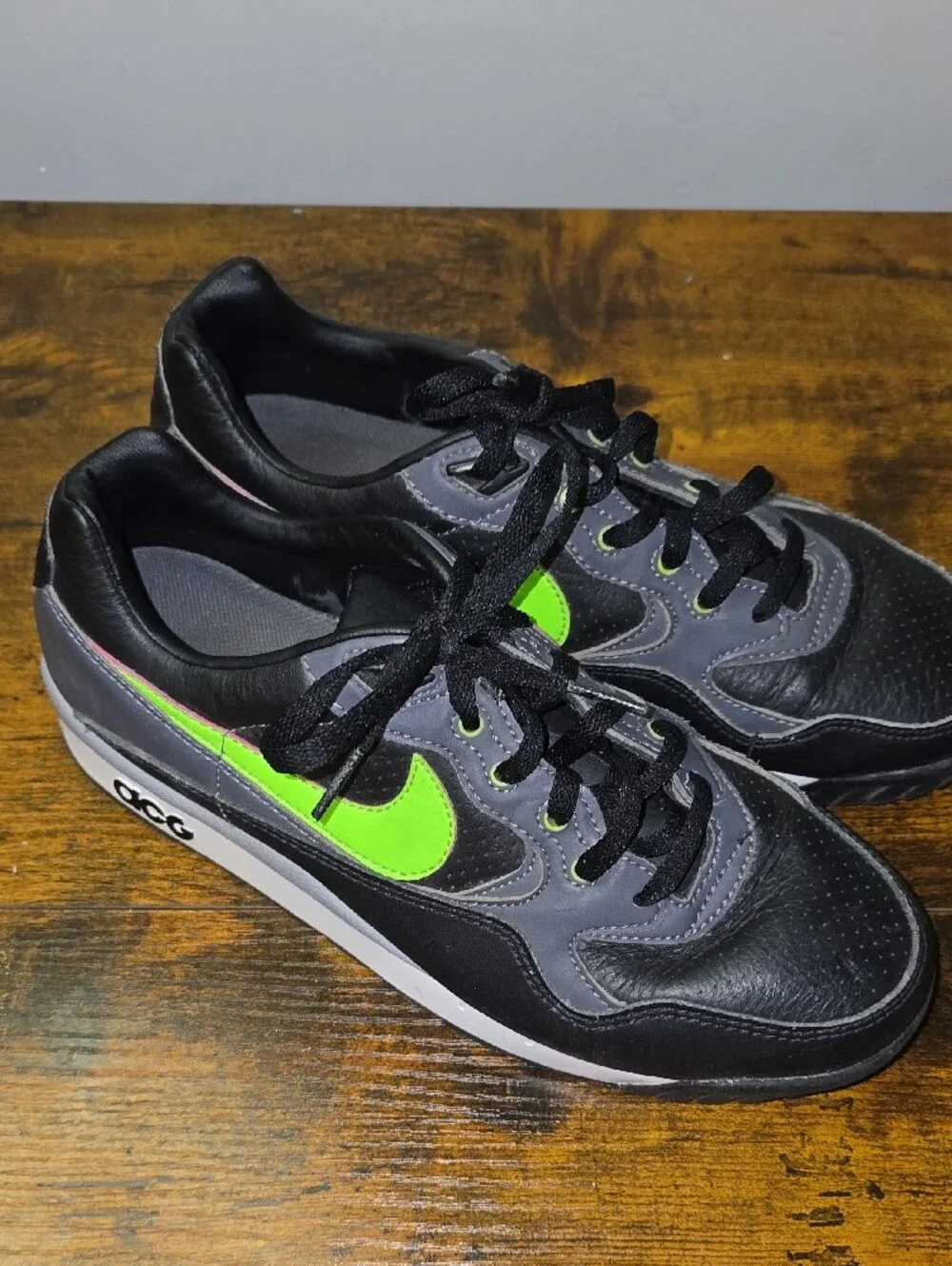 Nike Air Wildwood ACG Black Electric Green Men's 6.5 Women's 8 AO3116-002